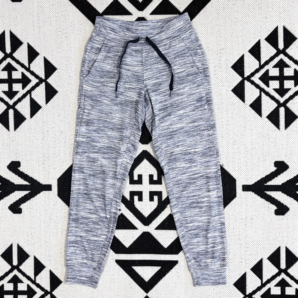 Lululemon Ready To Rulu Jogger Pant in Space Dye Camo Black White Size 4